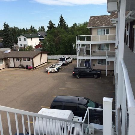 Raccoon Lodge Motel Sylvan Lake Ngoại thất bức ảnh