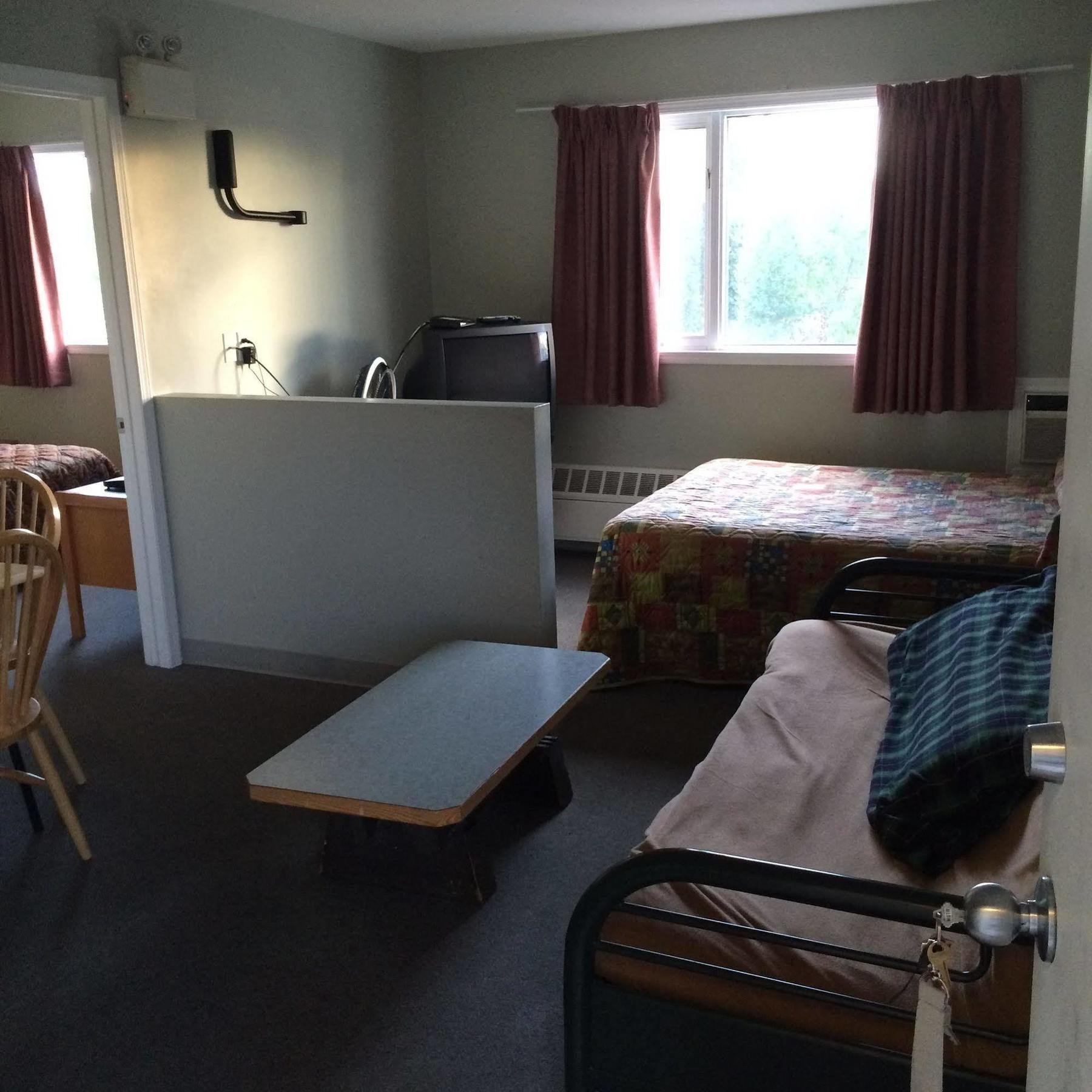 Raccoon Lodge Motel Sylvan Lake Ngoại thất bức ảnh
