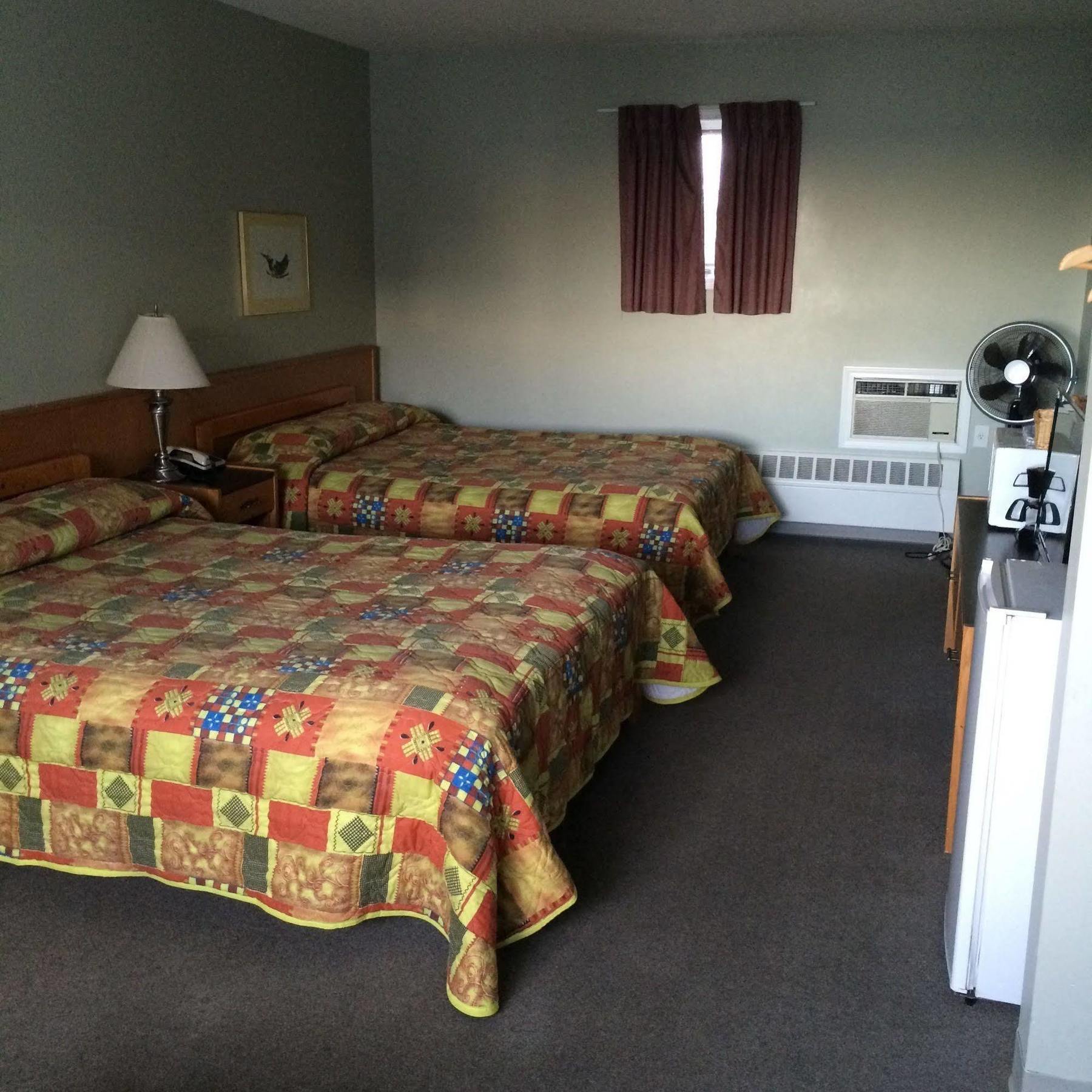 Raccoon Lodge Motel Sylvan Lake Ngoại thất bức ảnh