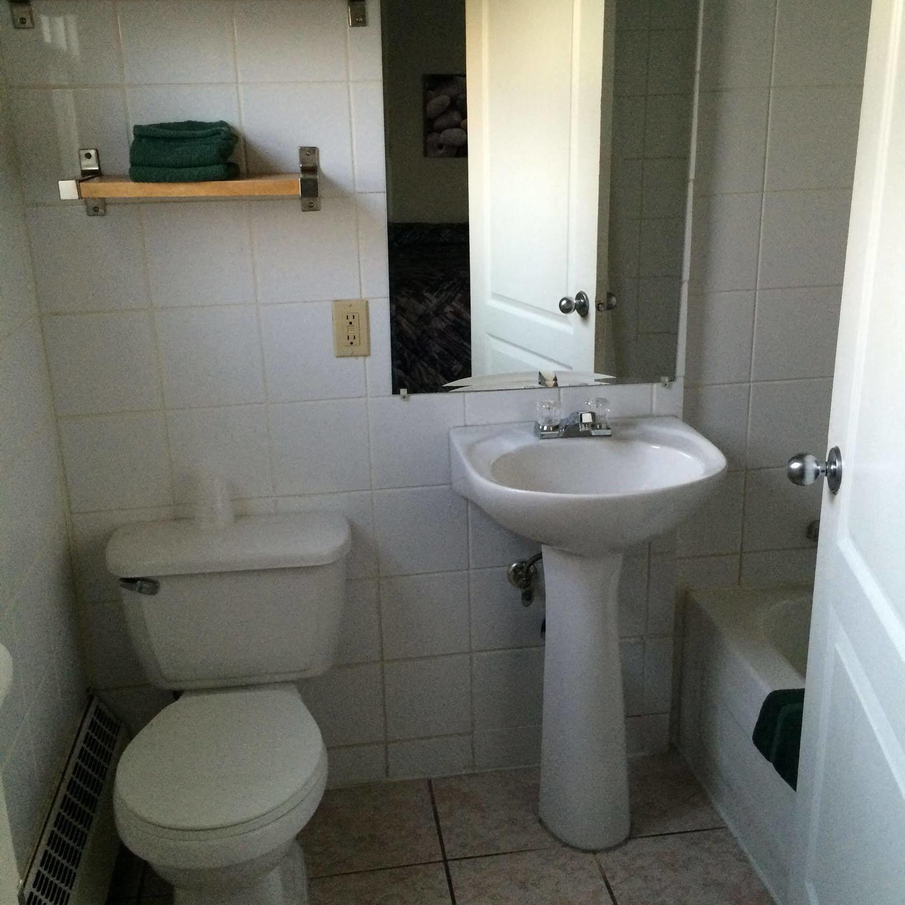 Raccoon Lodge Motel Sylvan Lake Ngoại thất bức ảnh